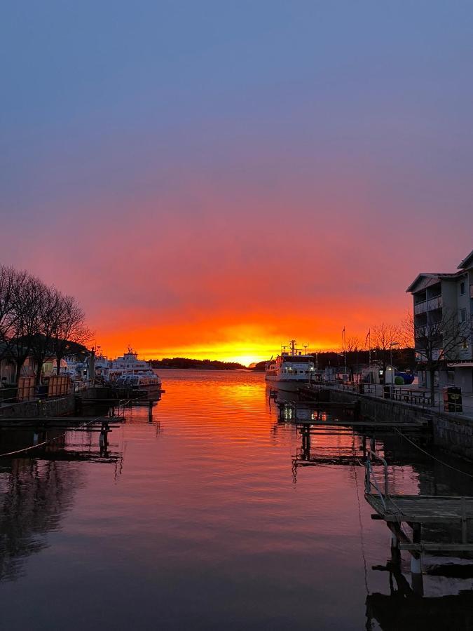Apartamento Laegenhet Med Havsutsikt Strömstad Exterior foto
